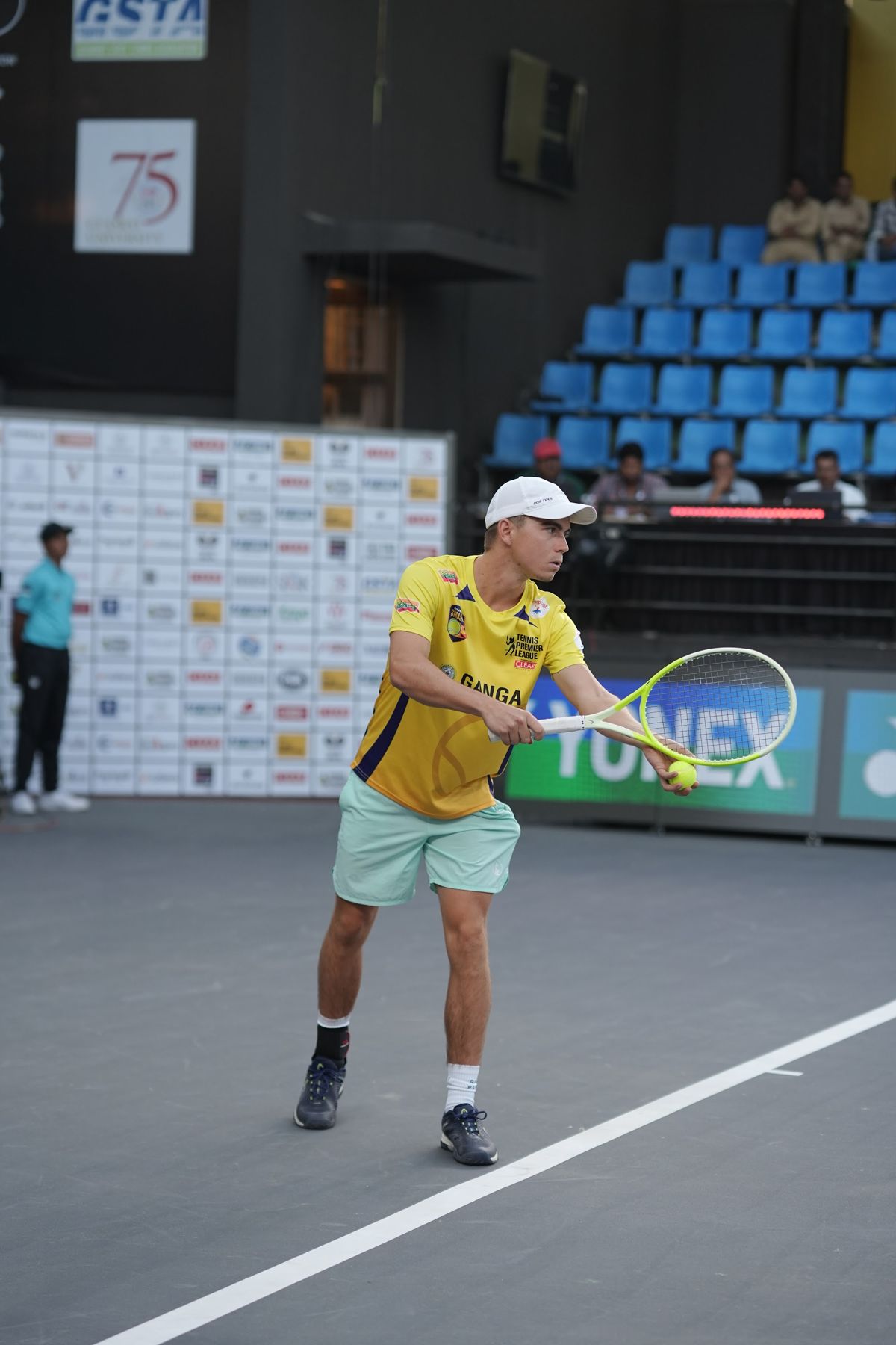 Tennis Premier League player moving to the ball (previous season)